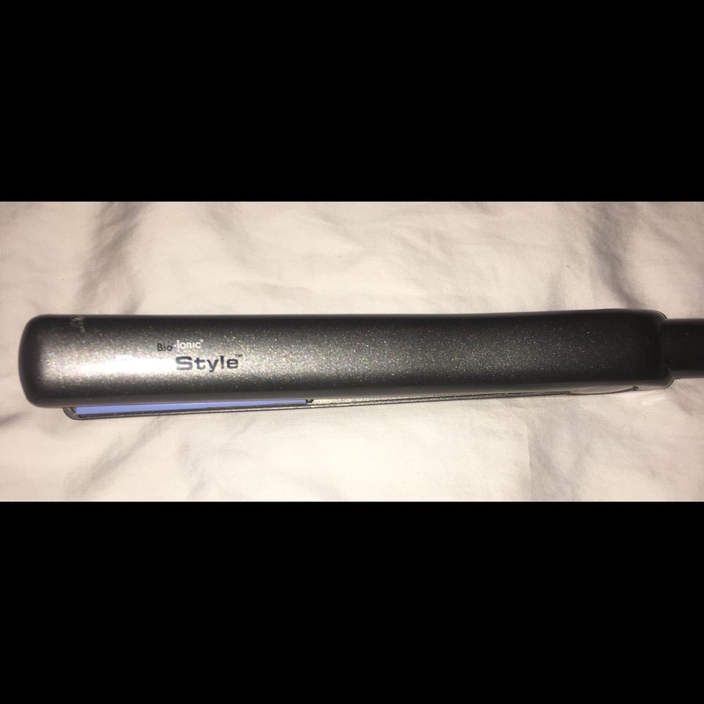 Bio Ionic Styler